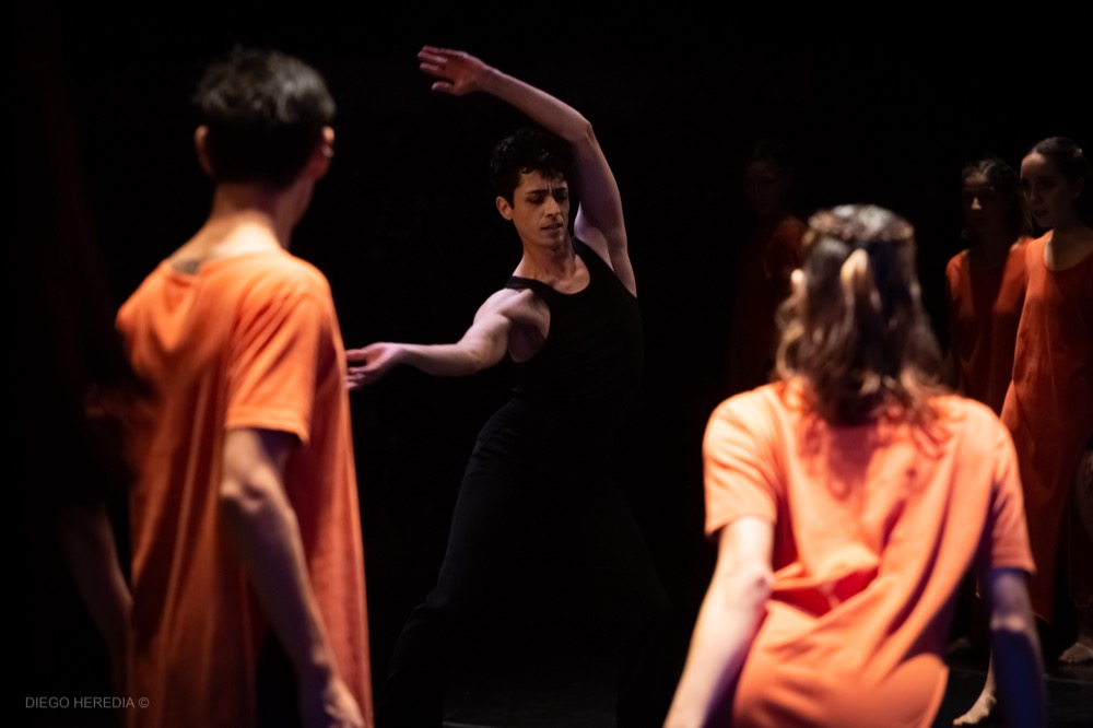 Desde Afuera el Adentro