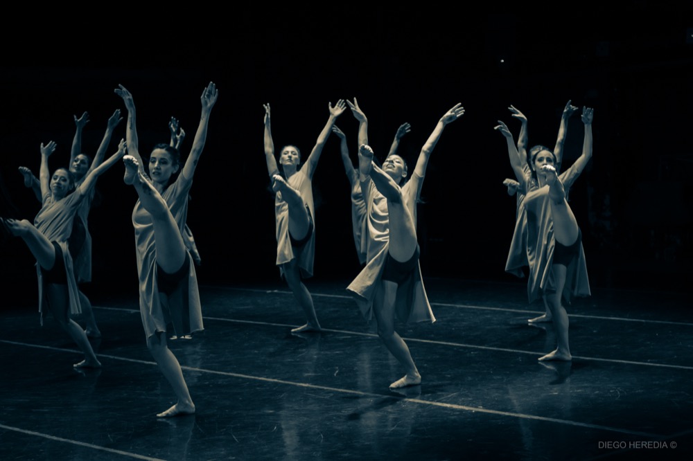 Desde Afuera el Adentro