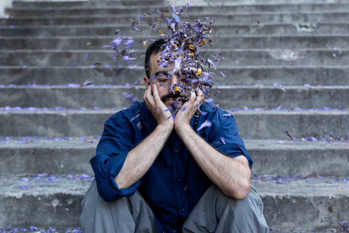 Imagen de Oscar Farias enseñando